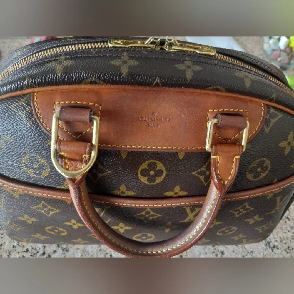 Louis Vuitton Trouville handbag in Brown Monogram Canvas